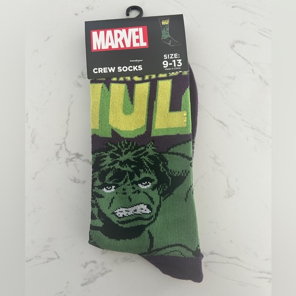 Marvel Hulk Crew Socks - Size 9-13, Unisex- NWT - Picture 1 of 4